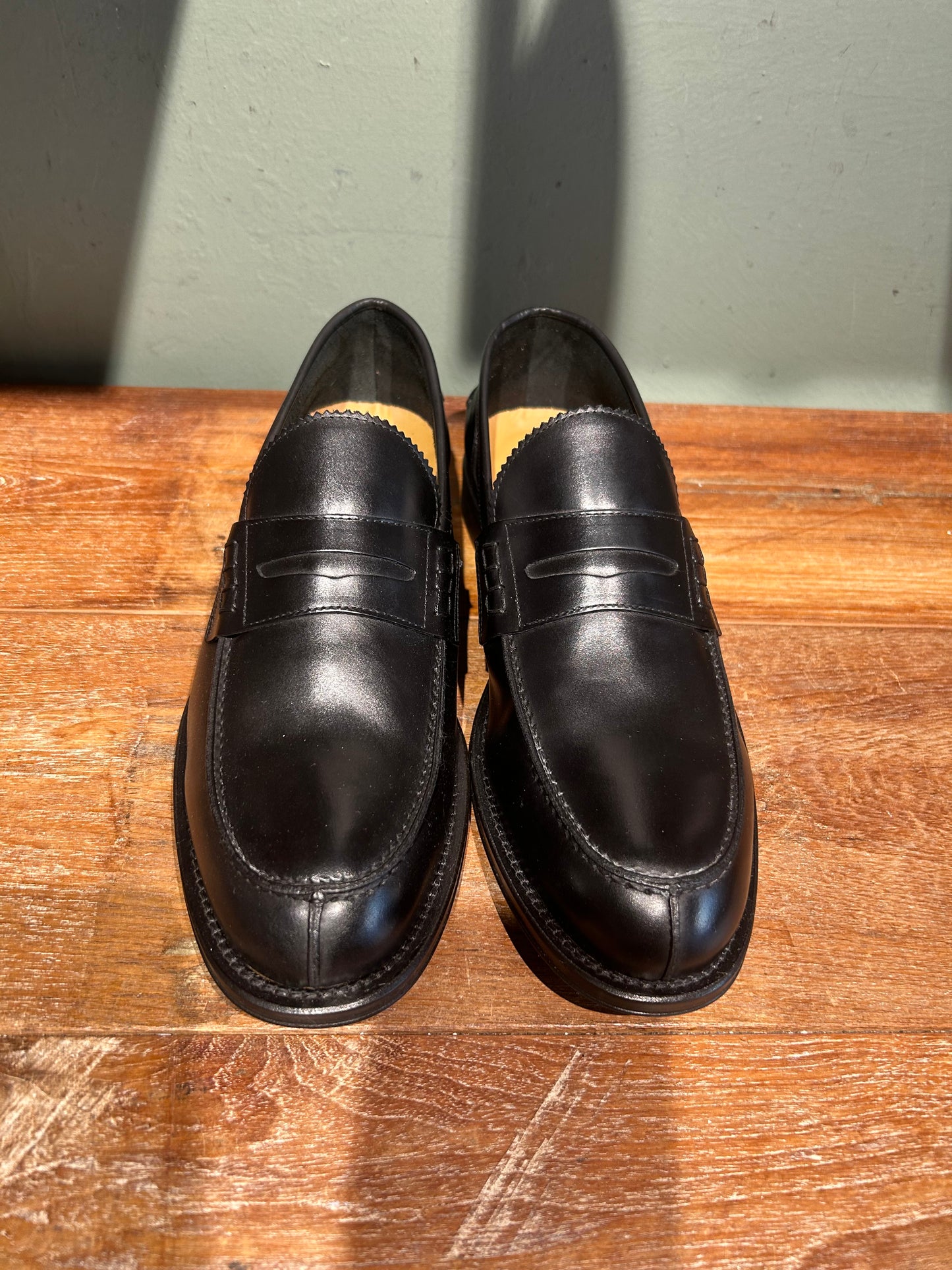 Mocassino tipo collegge in vitello colore nero