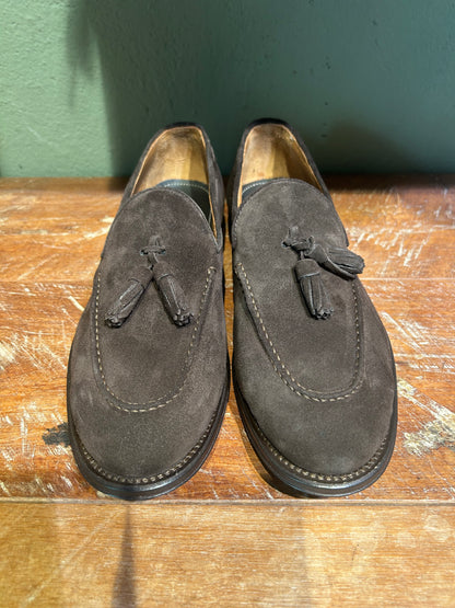 Mocassino crisci in camoscio moro con nappina